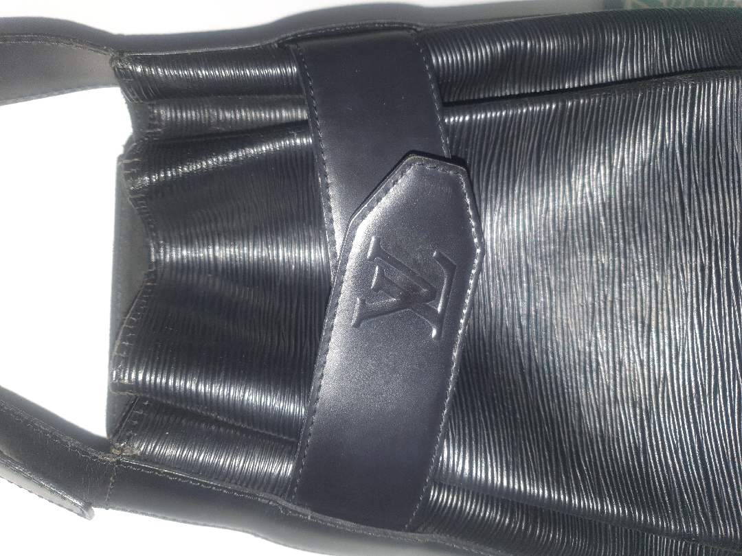 Louis Vuitton — Vue 3