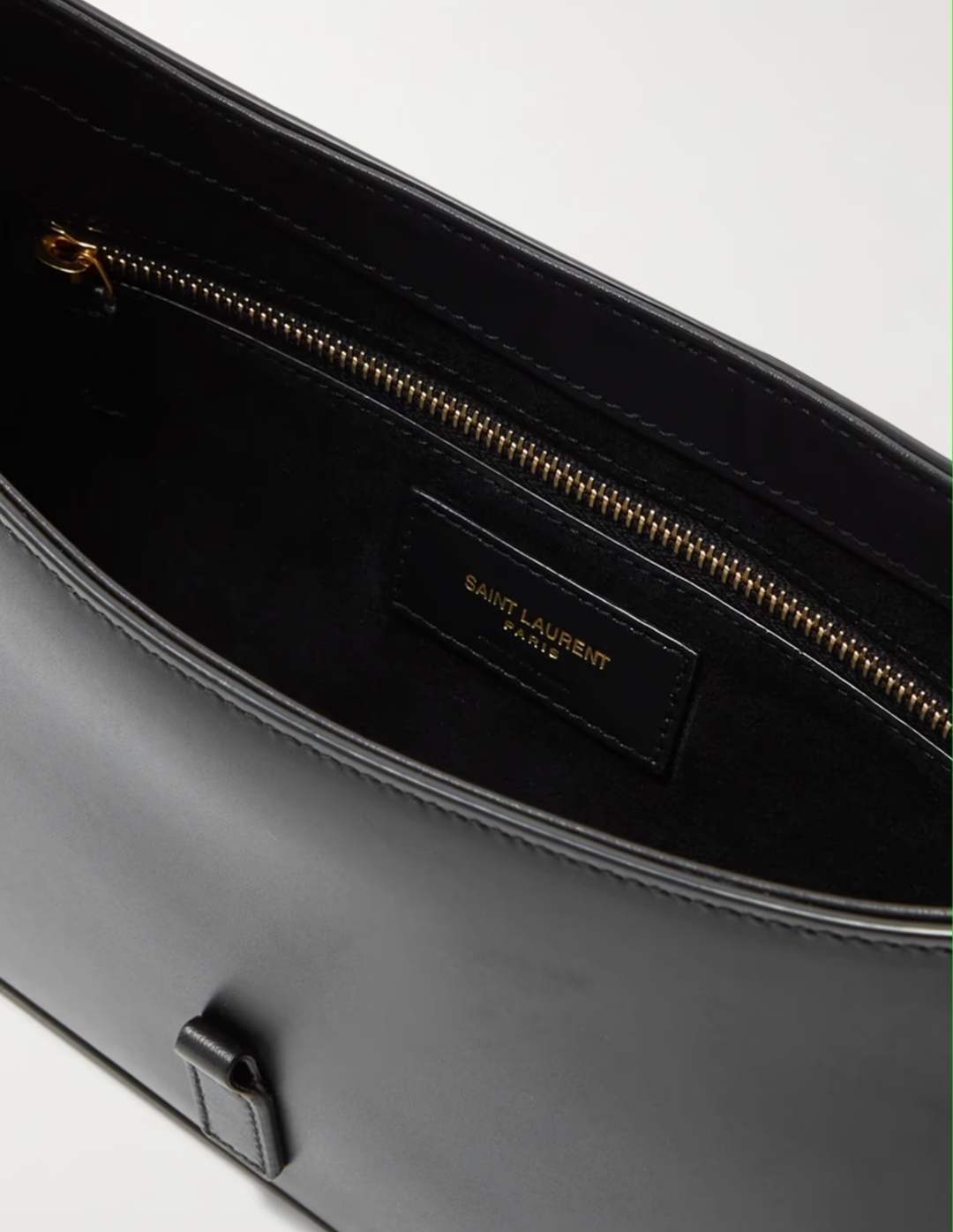 Yves Saint Laurent — Vue 4