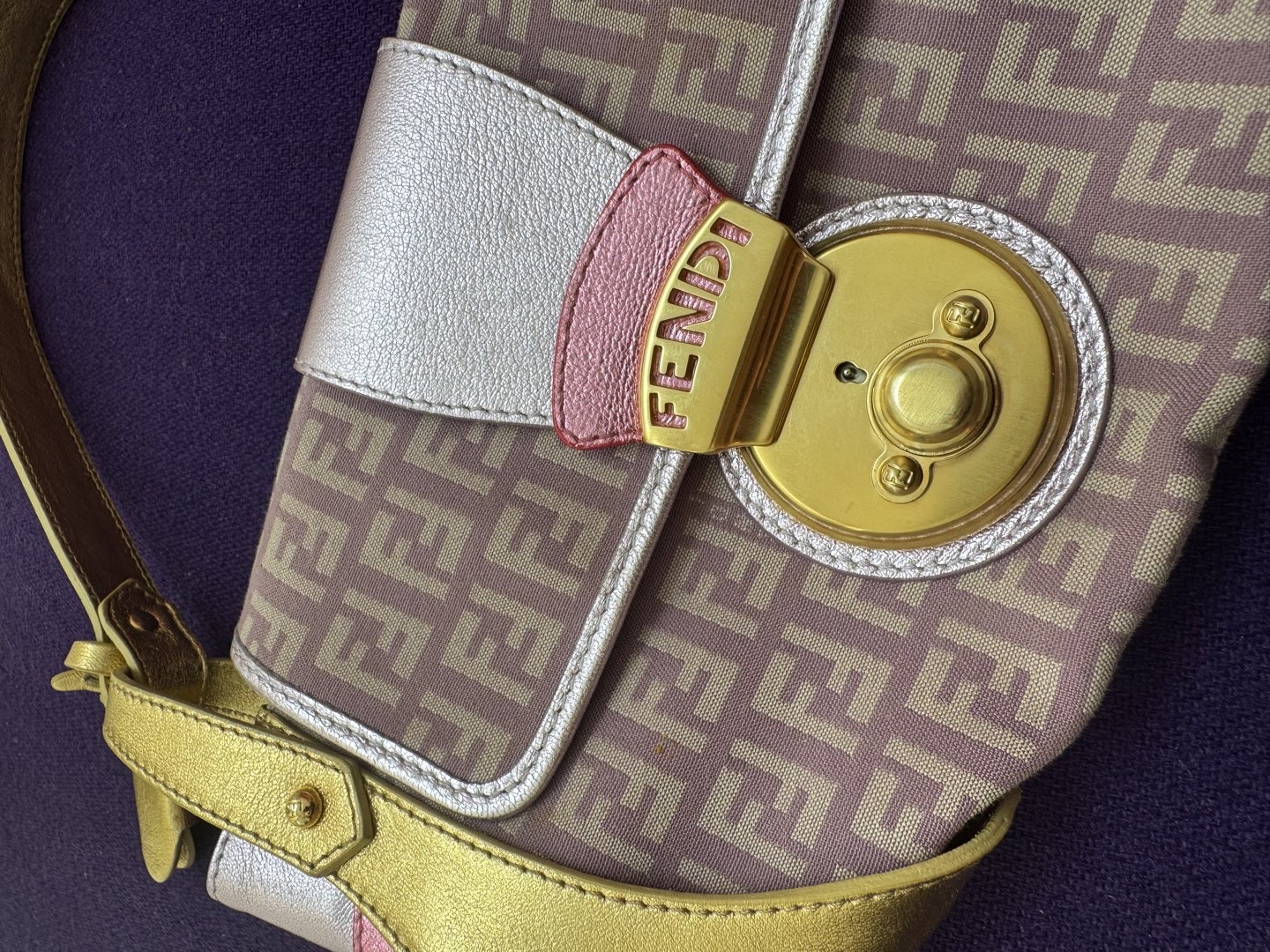 Fendi — Vue 8 Fendi — Vue 8