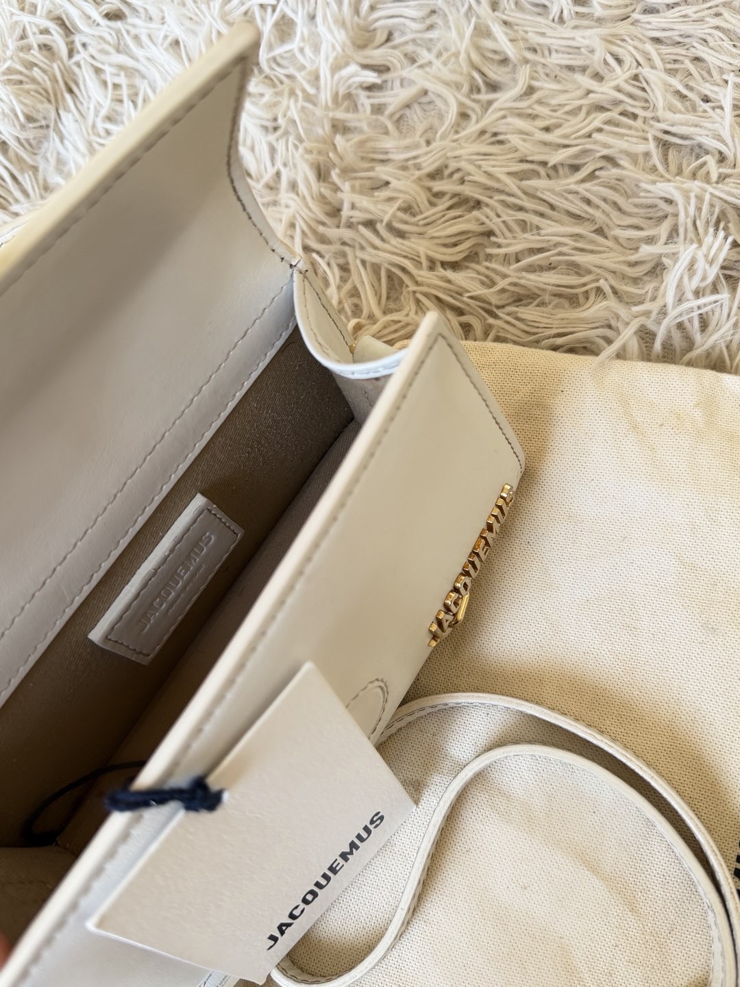 Jacquemus — Vue 4 Jacquemus — Vue 4