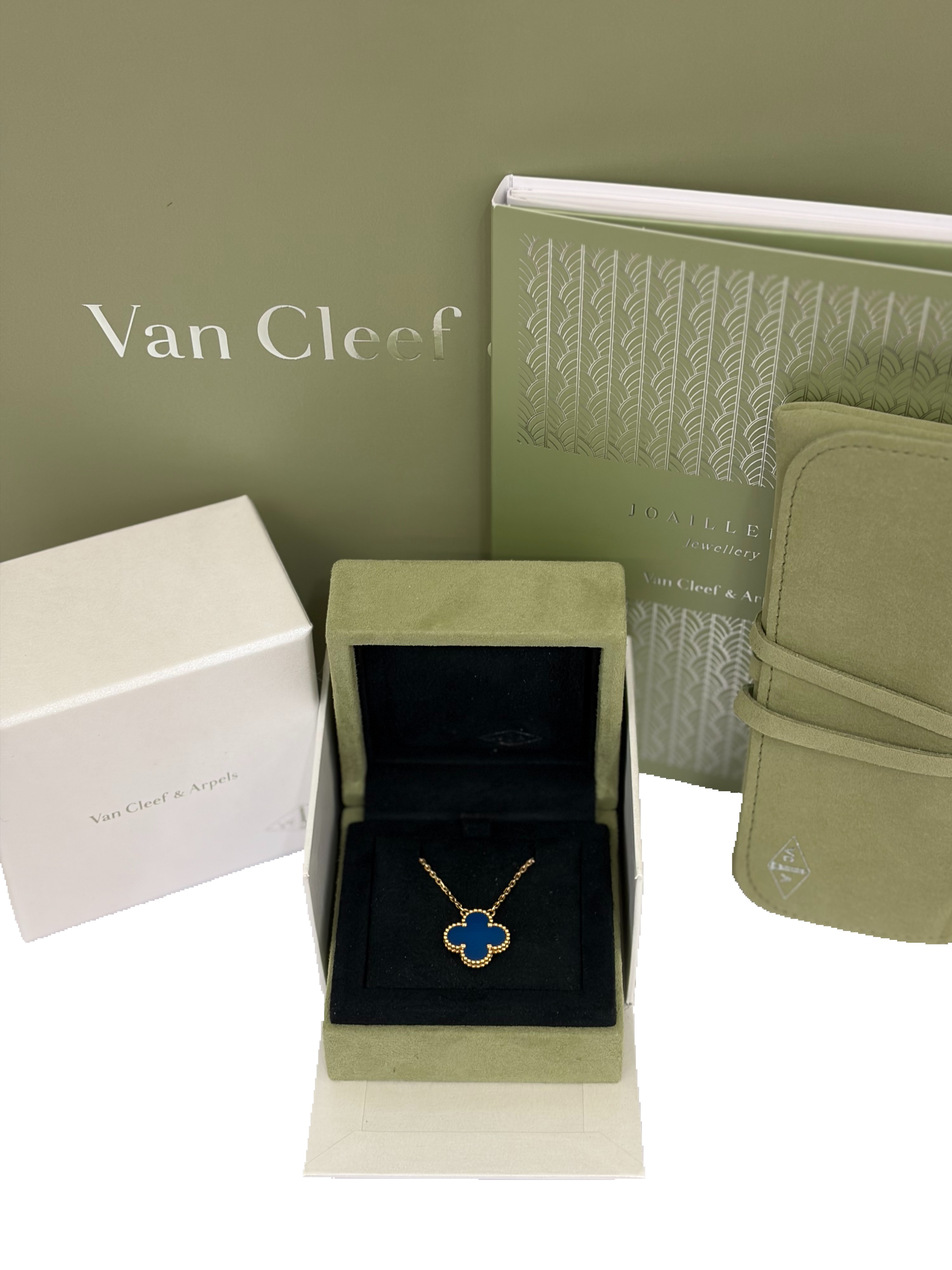 Van Cleef & Arpels Vintage Alhambra Pendant Necklace 18K Yellow Gold with Blue Agate
