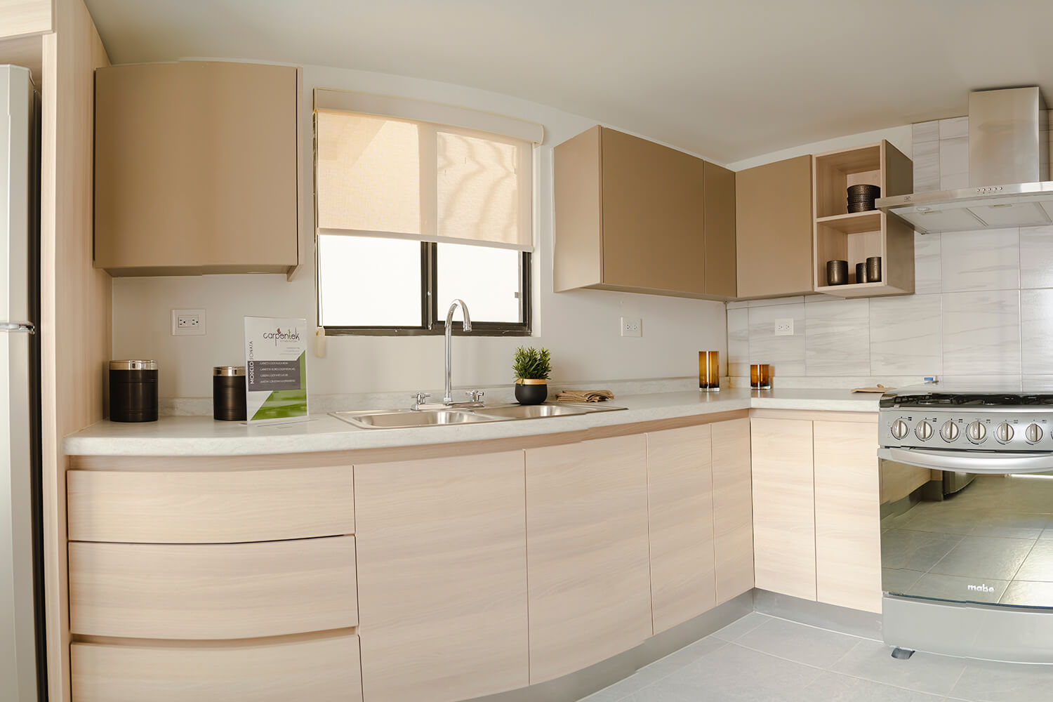 Vi%C3%B1edos-Residencial-santa-claudia-cocina-1