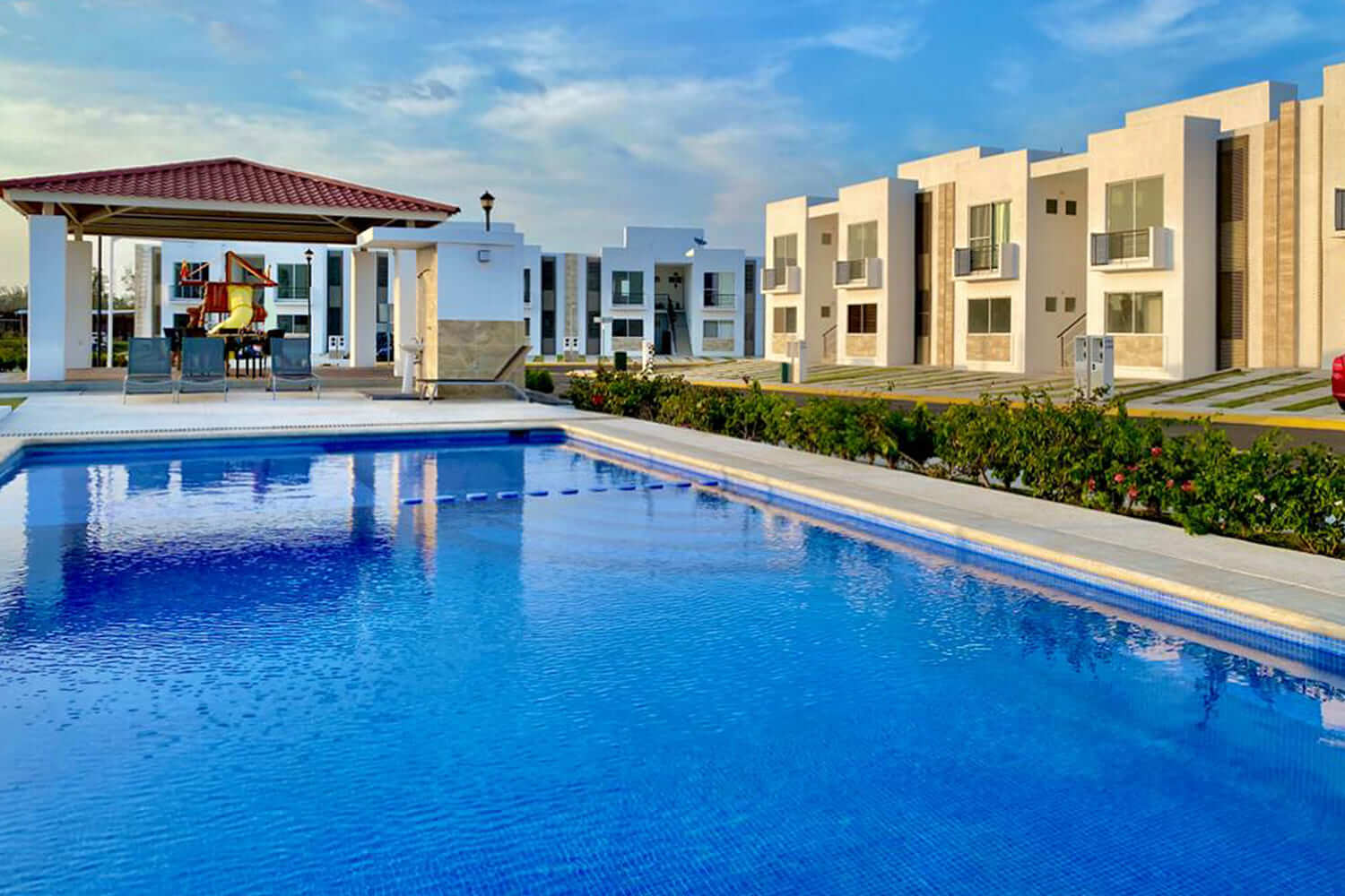 los-heroes-veracruz-alberca-1