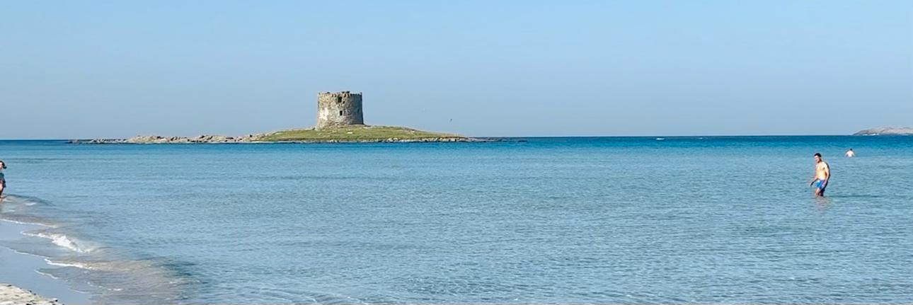 Scopri Stintino: vivere, mare e case in vendita e affitto
