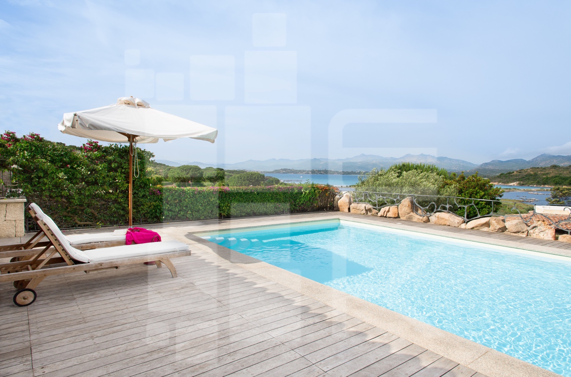 Villa Bouganville a Coda Cavallo a due passi dal mare 