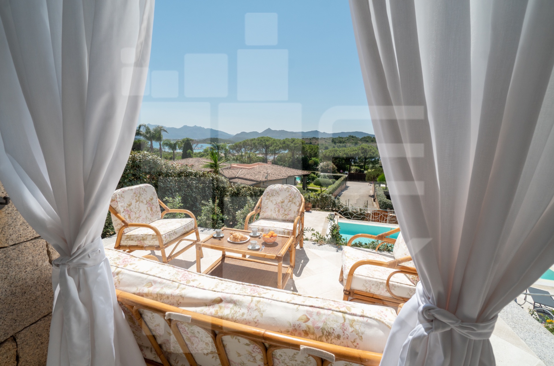 Villa Camelia a Coda Cavallo a due passi dal mare  5