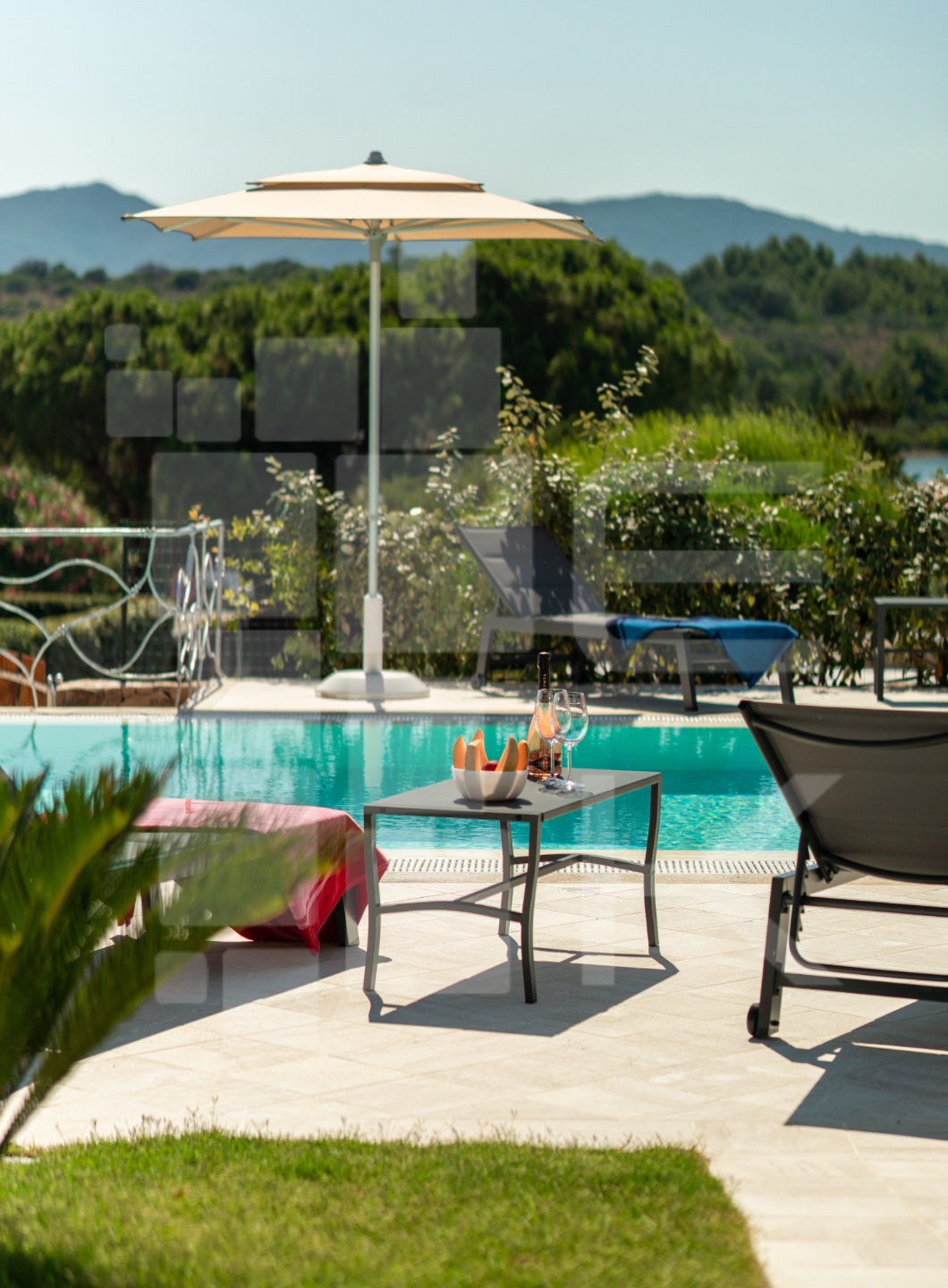 Villa Camelia a Coda Cavallo a due passi dal mare  10