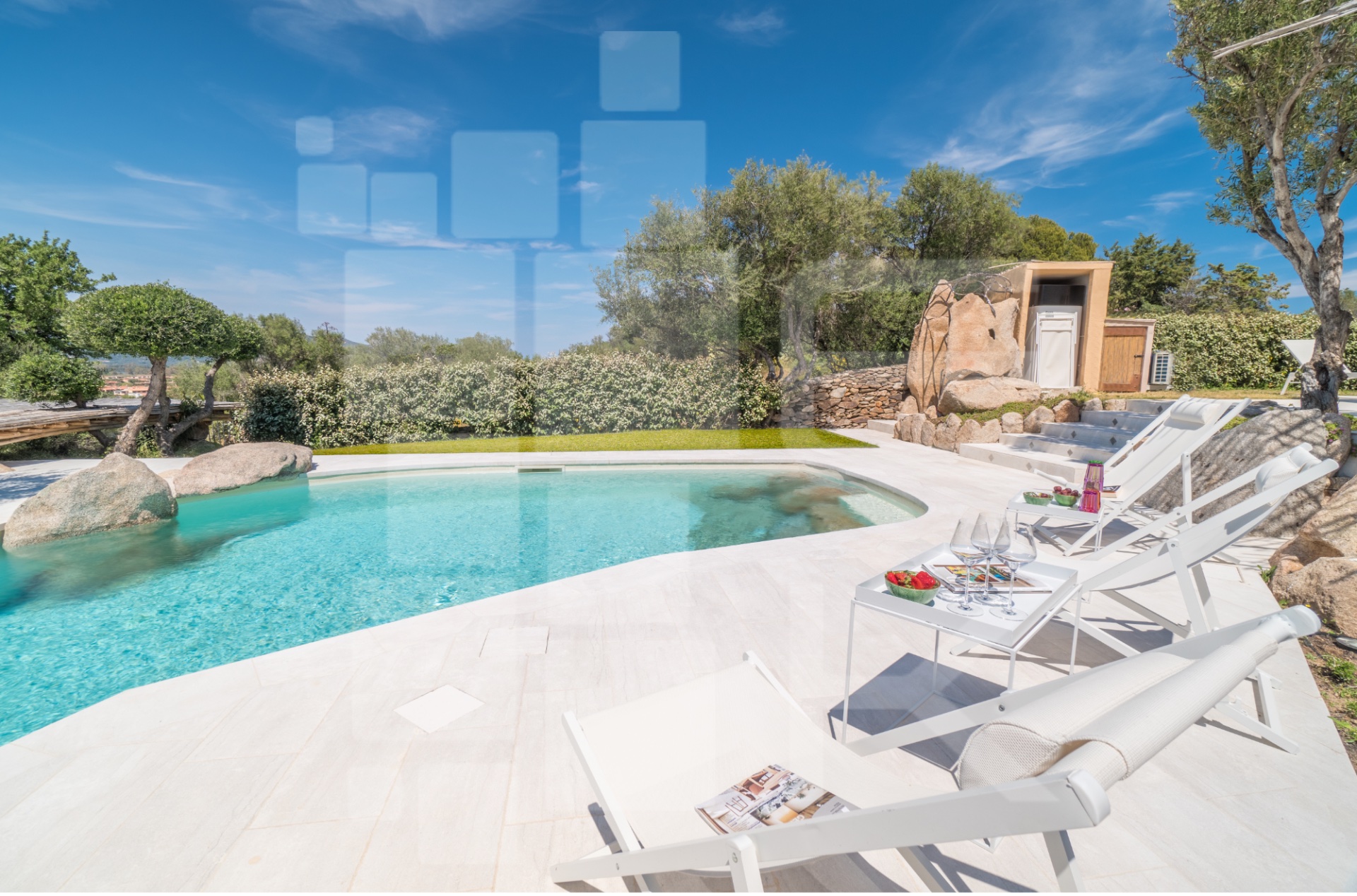 Villa Flora a San Teodoro con piscina  2