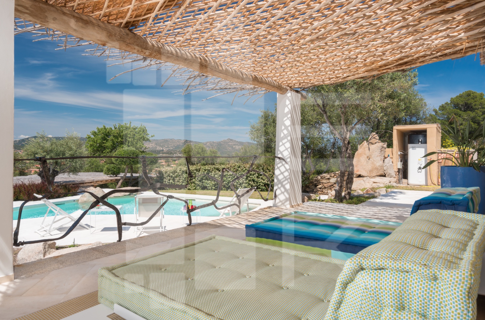 Villa Flora a San Teodoro con piscina  10