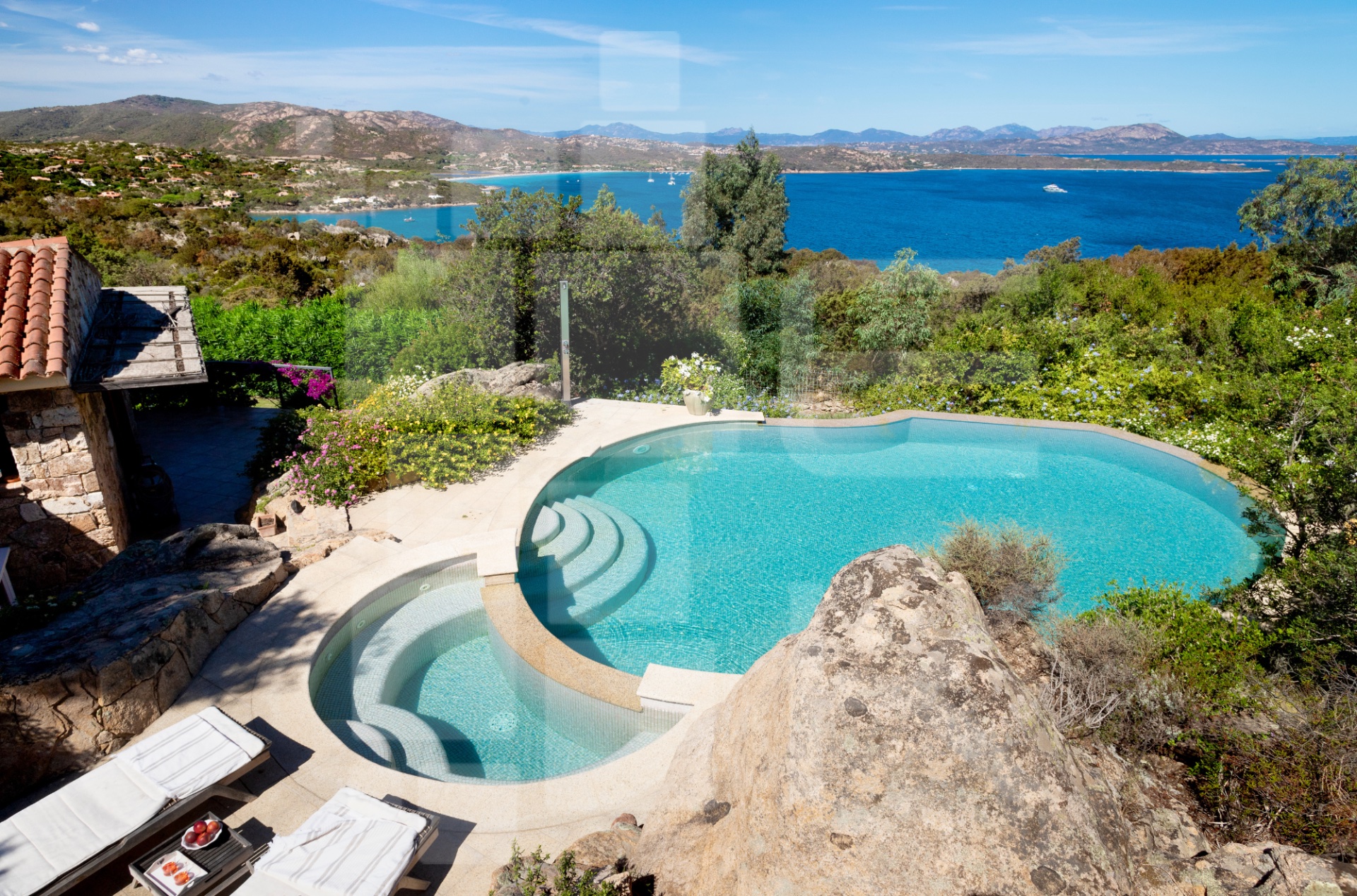 Villa a Punta Molara con piscina  7