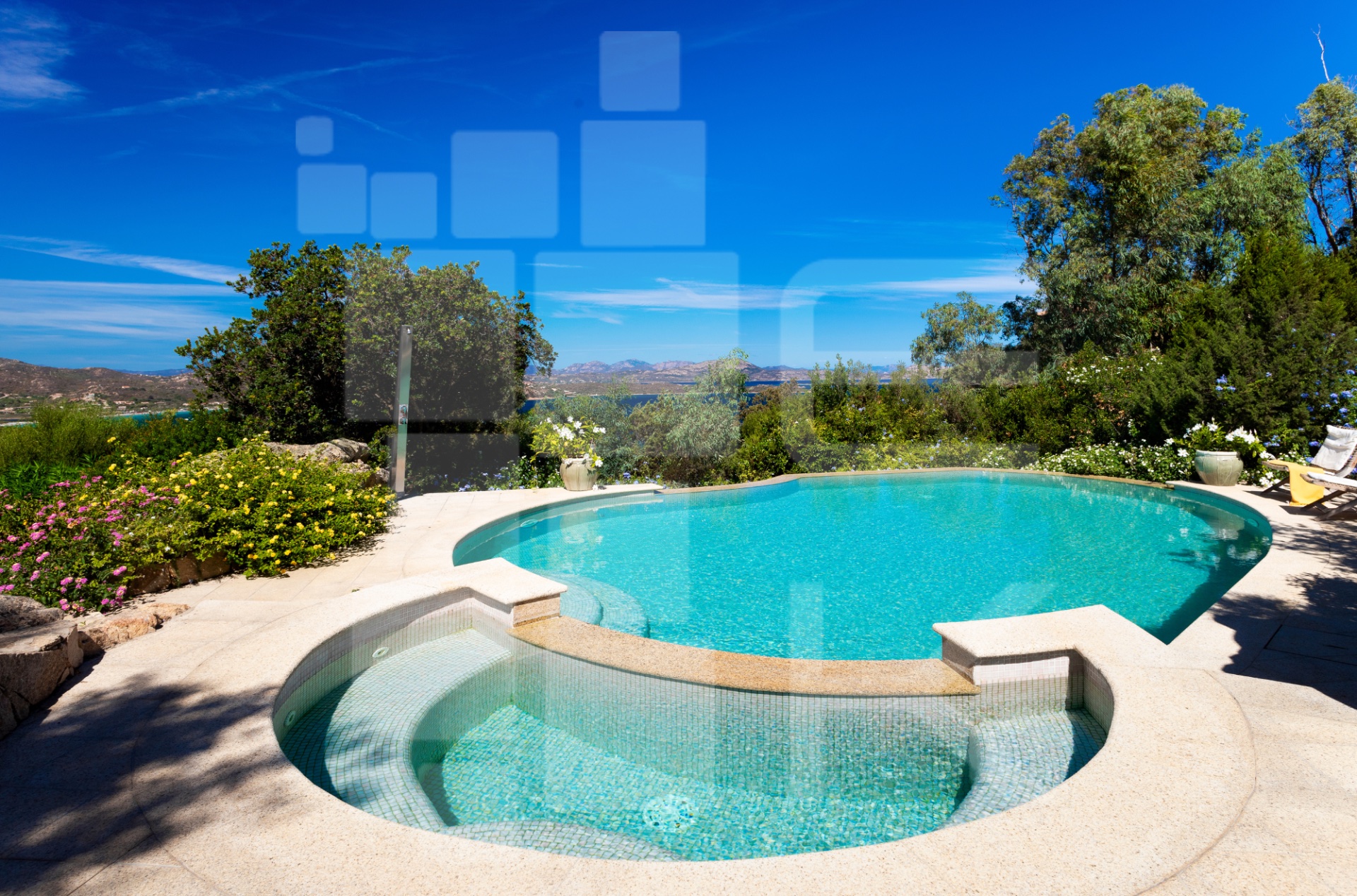 Villa a Punta Molara con piscina  8