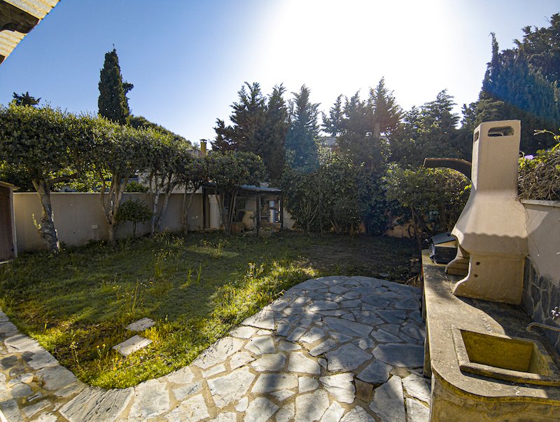 Villa a Quartu Sant'Elena in Vendita con giardino 5
