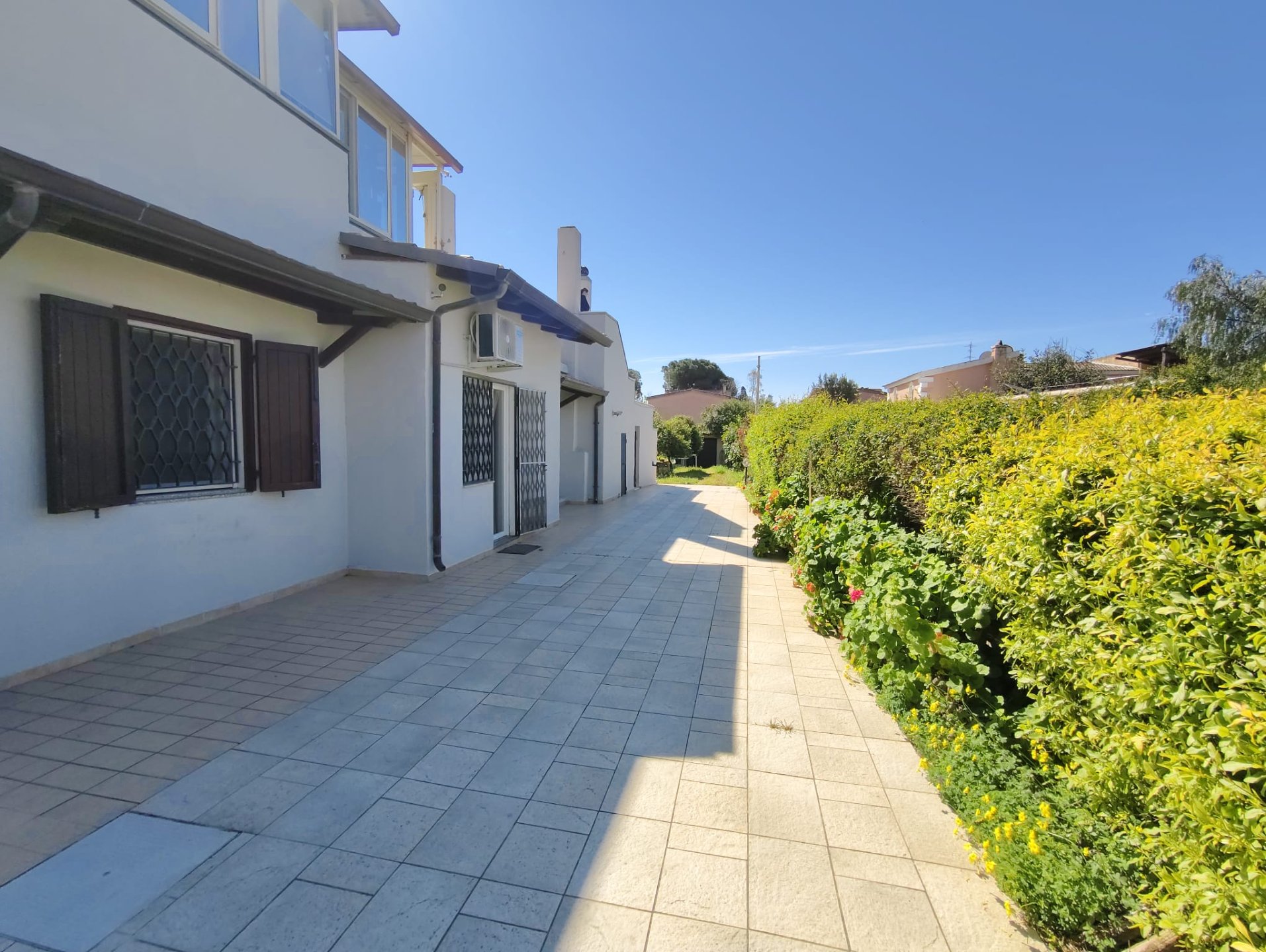 Villa a Quartu Sant'Elena in Vendita con giardino 15