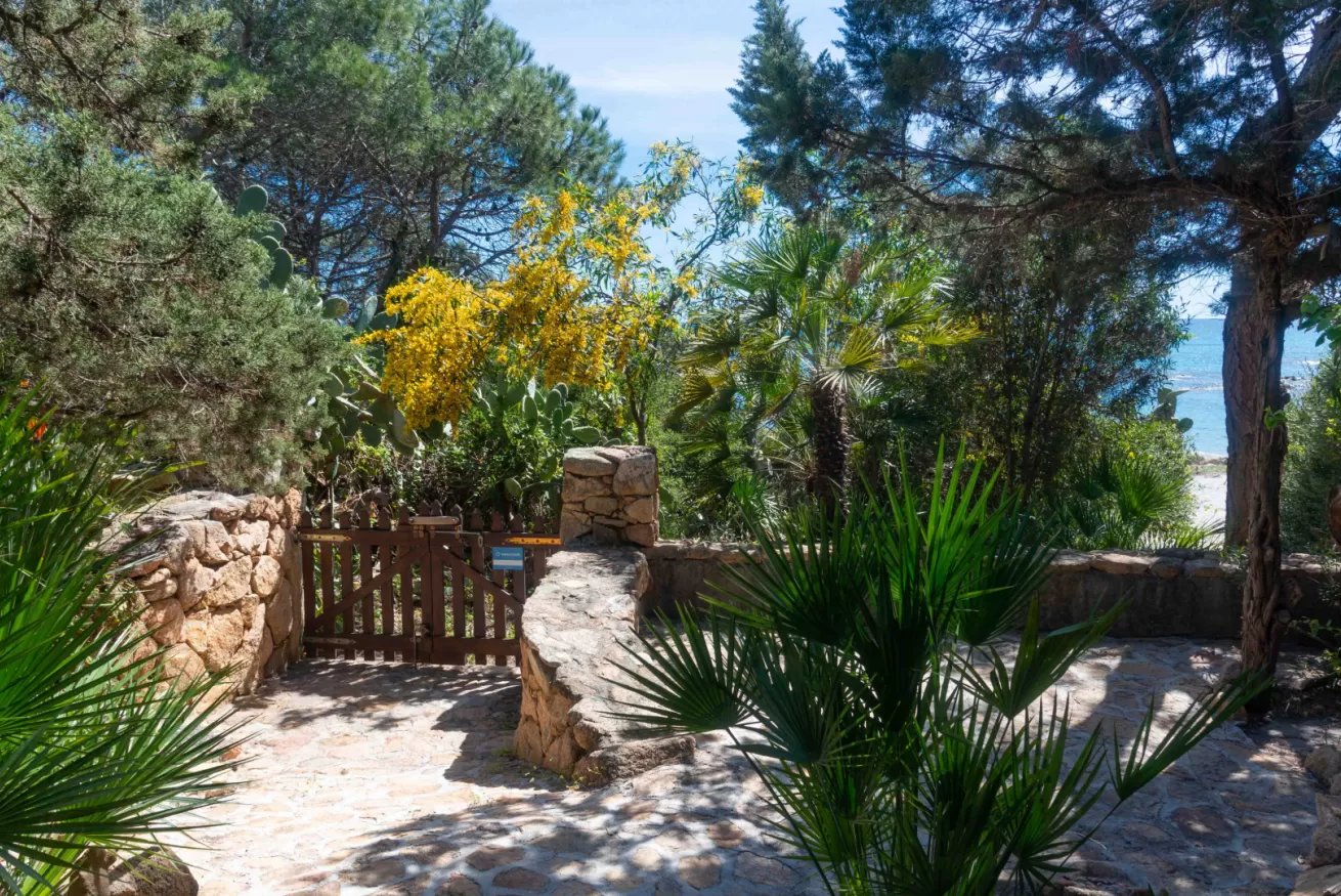 Porto corallo Sea Front 12