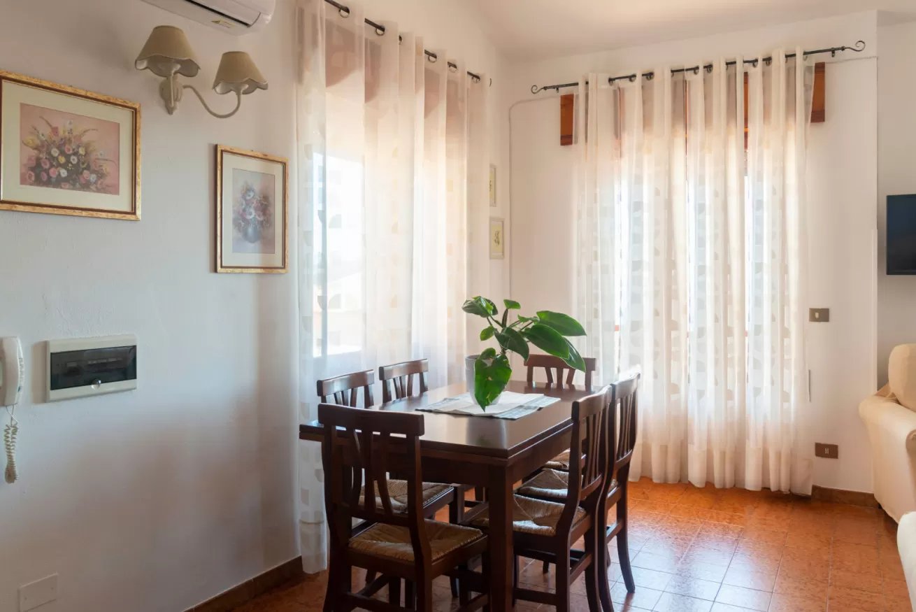 In riva al mare - Cala Gonone 12