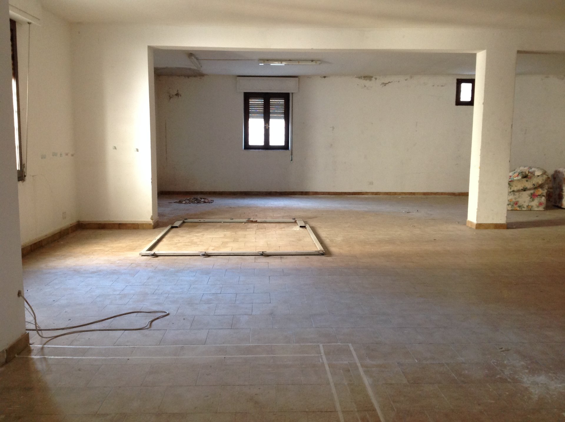 Alghero locale commerciale in via Pierino Enrico di 275 mq 3