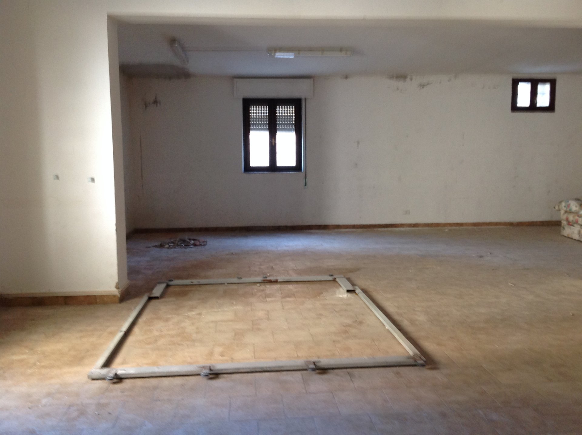 Alghero locale commerciale in via Pierino Enrico di 275 mq 6