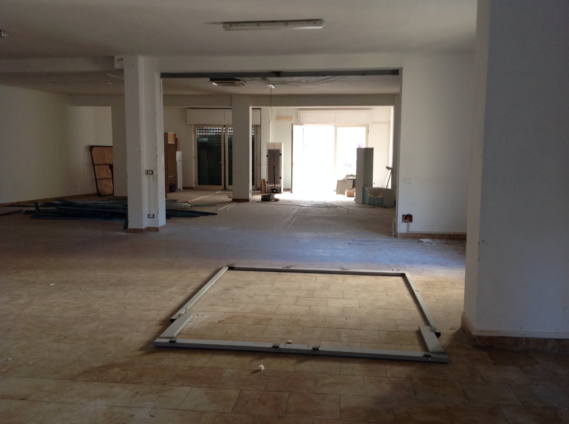 Alghero locale commerciale in via Pierino Enrico di 275 mq 11