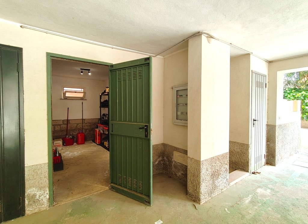 Bosa Marina, a 400 metri dalla spiaggia trilocale arredato completo di posto auto e cantina 27