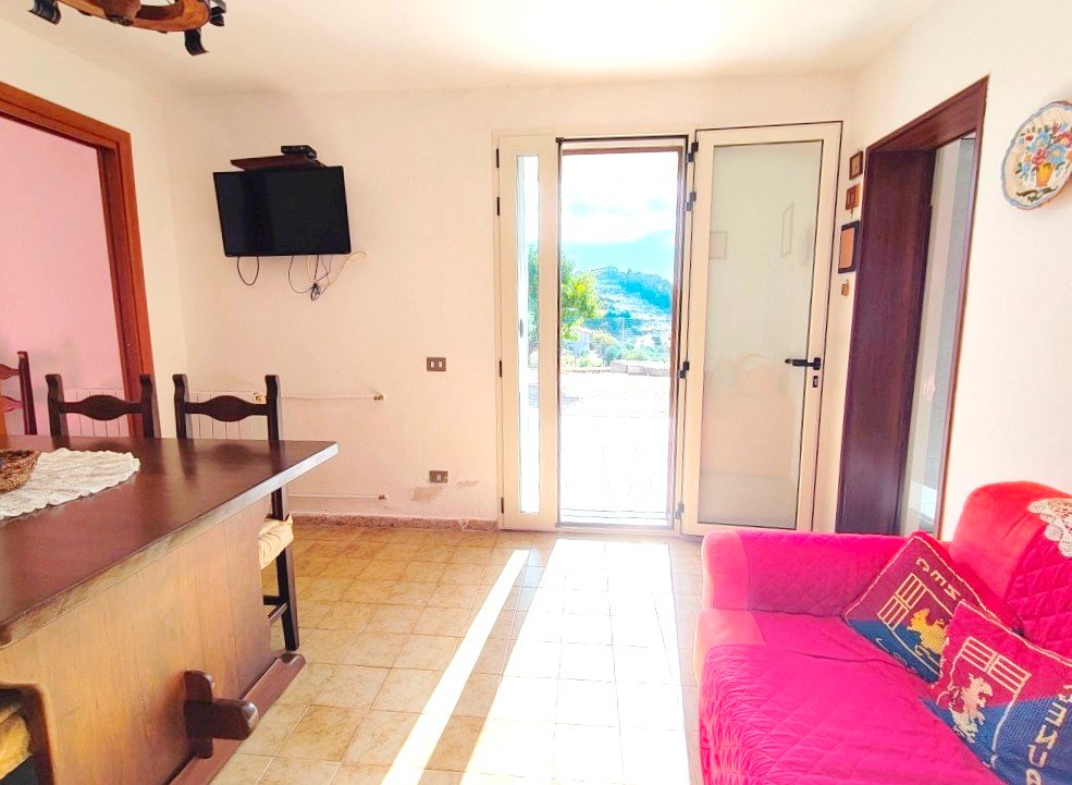 Villa a Magomadas in Vendita con giardino 13