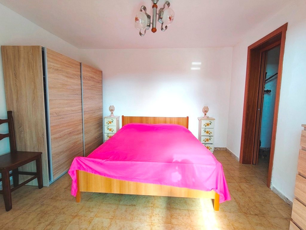 Villa a Magomadas in Vendita con giardino 16