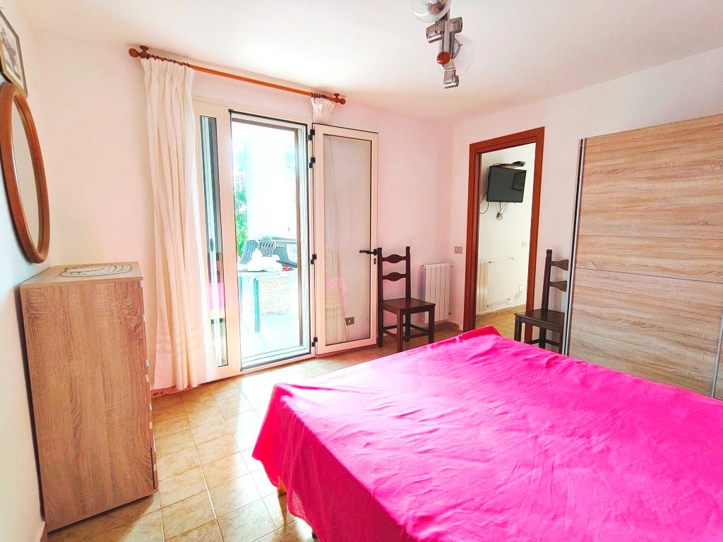 Villa a Magomadas in Vendita con giardino 17