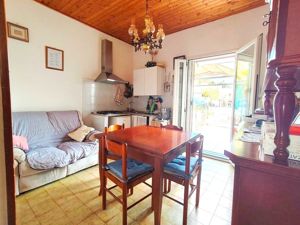 Villa a Magomadas in Vendita con giardino 25