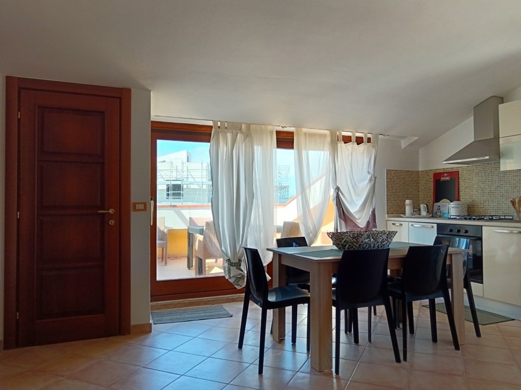 Attico con vista mare distante 500 metri dalla spiaggia 4