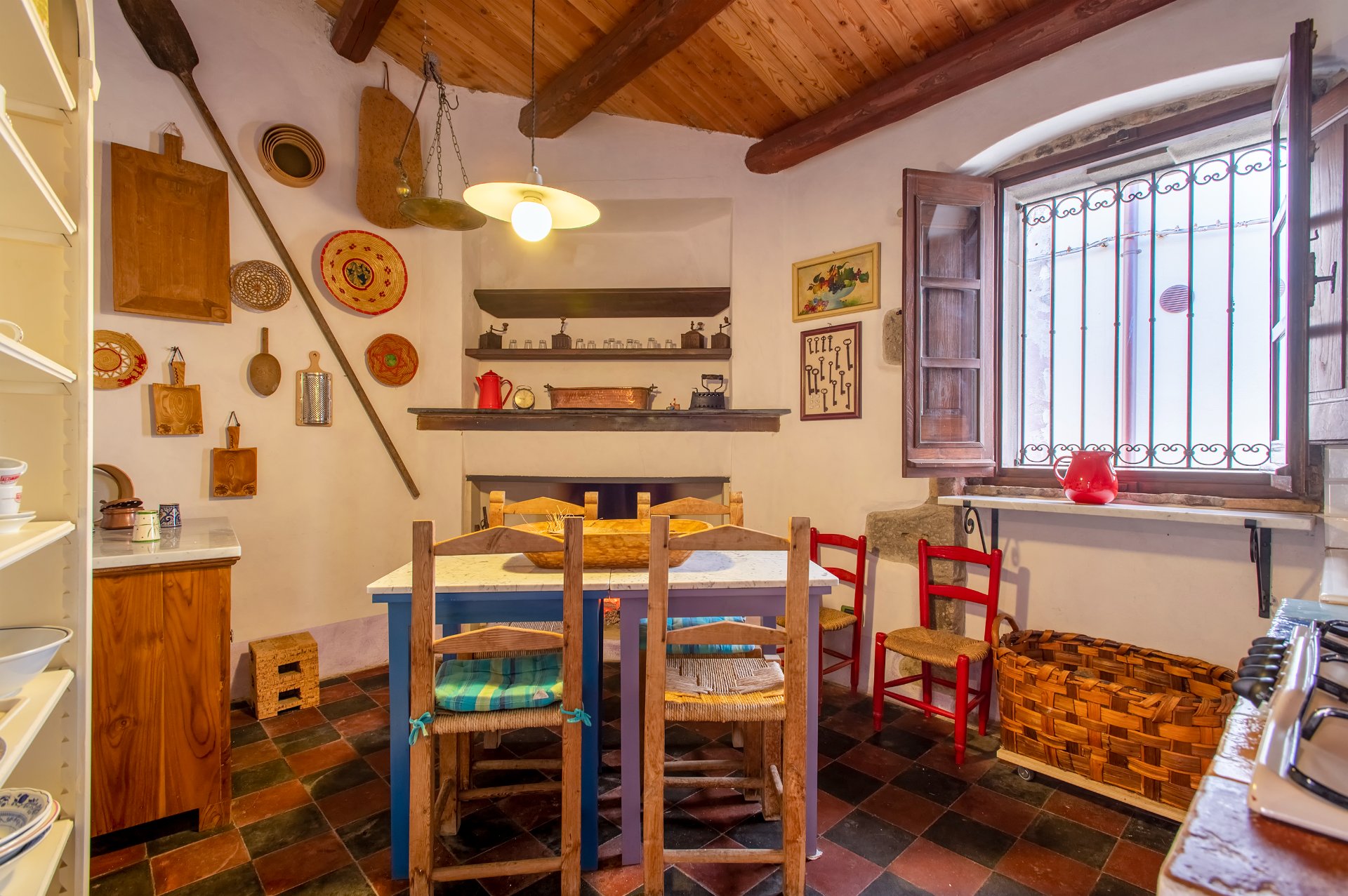 Appartamento Storico a Santu Lussurgiu 11