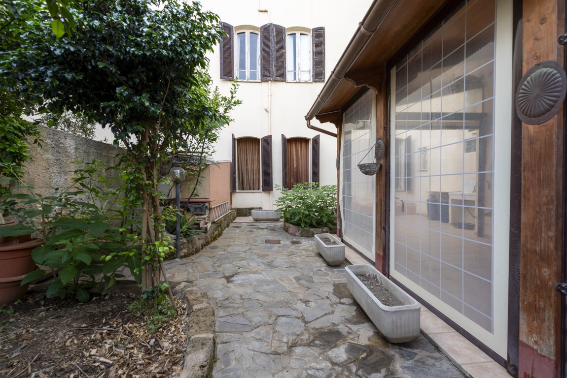 Appartamento a due passi da Piazza Sulis 19