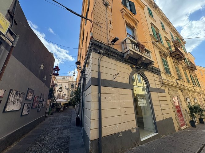 Via Luzzatti Locale Commerciale 2