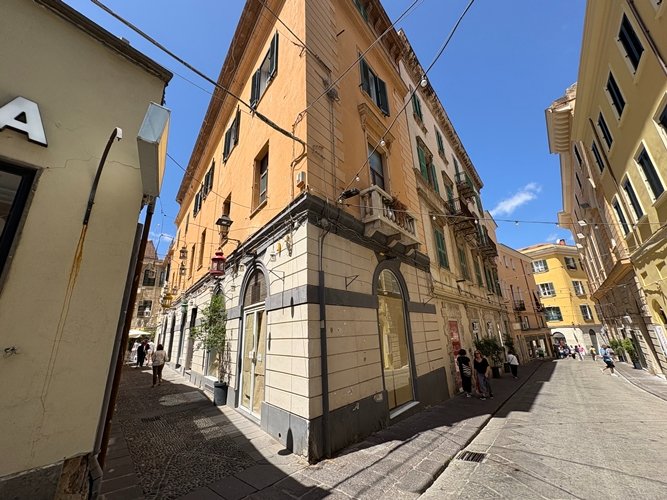 Via Luzzatti Locale Commerciale 3