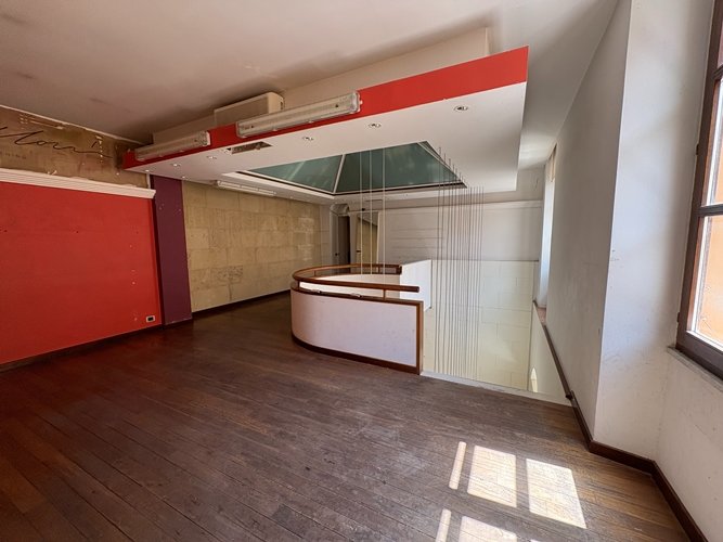 Via Luzzatti Locale Commerciale 14