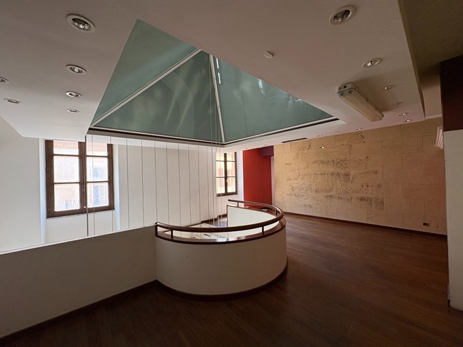 Via Luzzatti Locale Commerciale 20