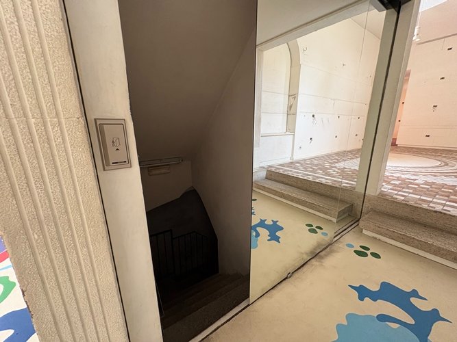 Via Luzzatti Locale Commerciale 26