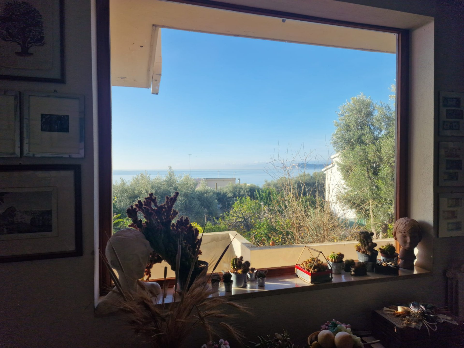 Panoramicissima villa quadrilivelli Margine Rosso 7