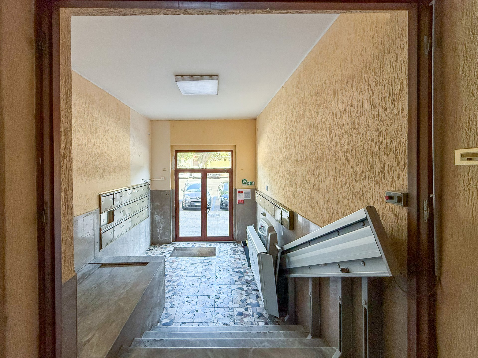 Piazza Giovanni XXIII panoramico piano alto 4