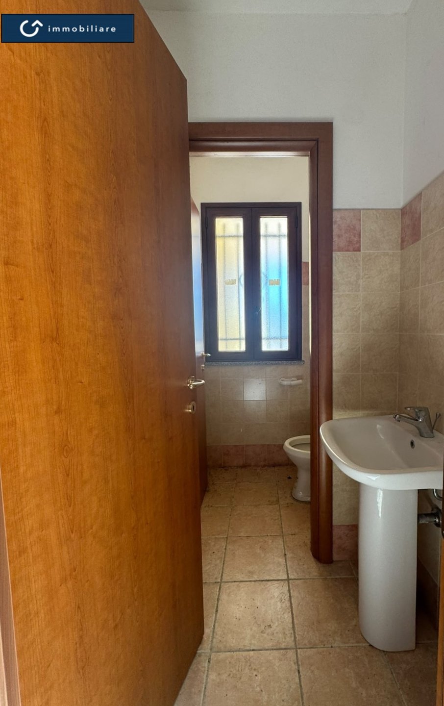 Locale Commerciale Versatile con Ingresso Indipendente – Li Punti, Via Millelire 5