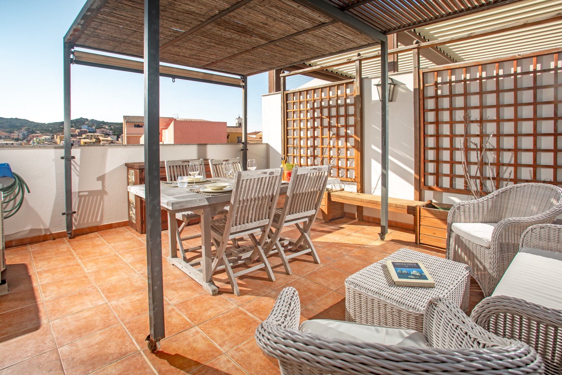 Appartamento a Santa Teresa Gallura in Vendita con terrazzo 10