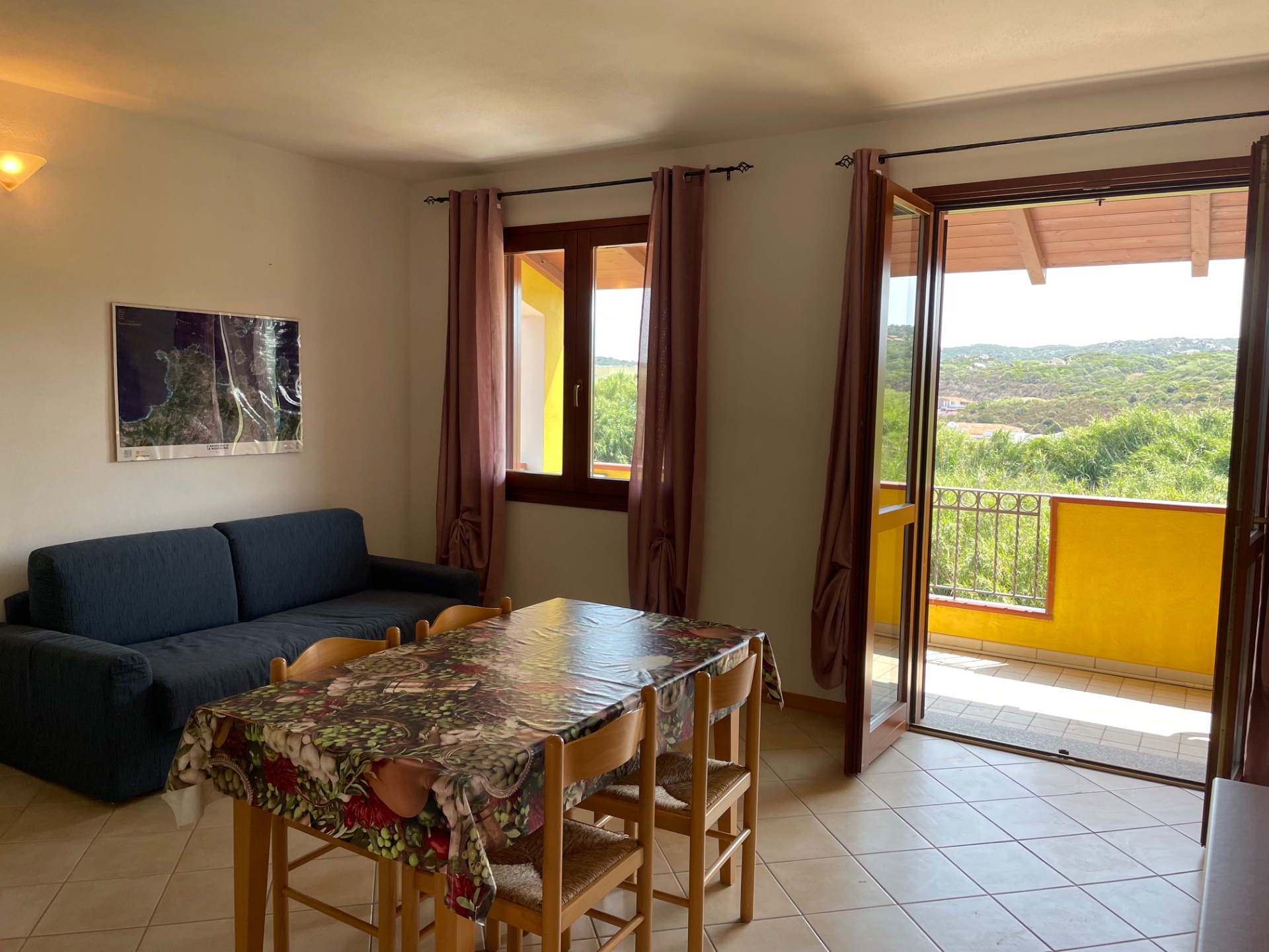 Appartamento a Santa Teresa Gallura in Vendita con terrazzo 2