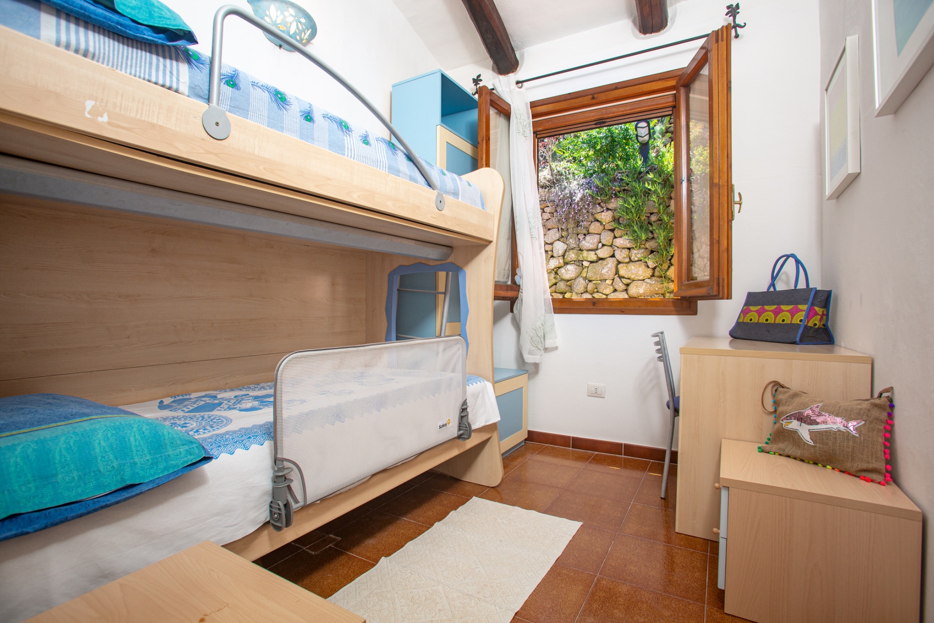 Villa a Santa Teresa Gallura in Vendita con giardino 28