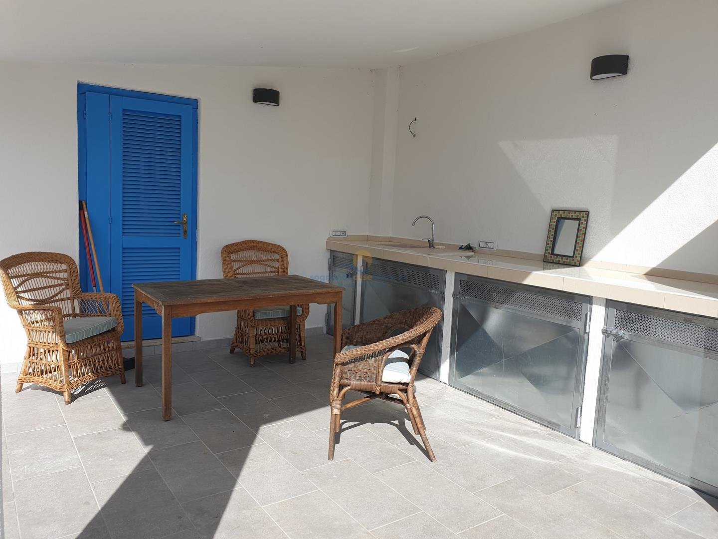 Villa singola con 3 camere e 3 bagni vista mare san teodoro 4