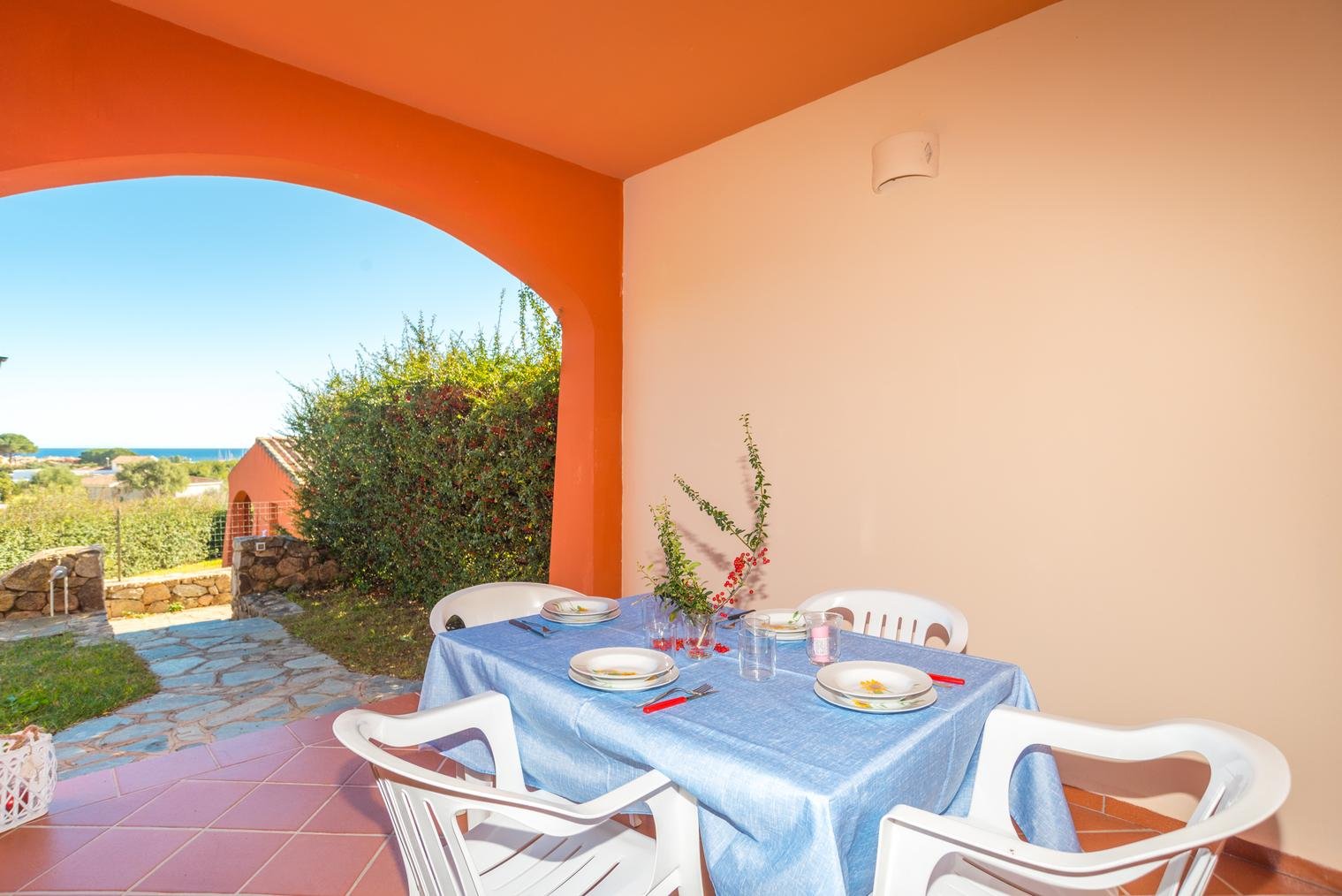 Appartamento a budoni in Vacanza con giardino