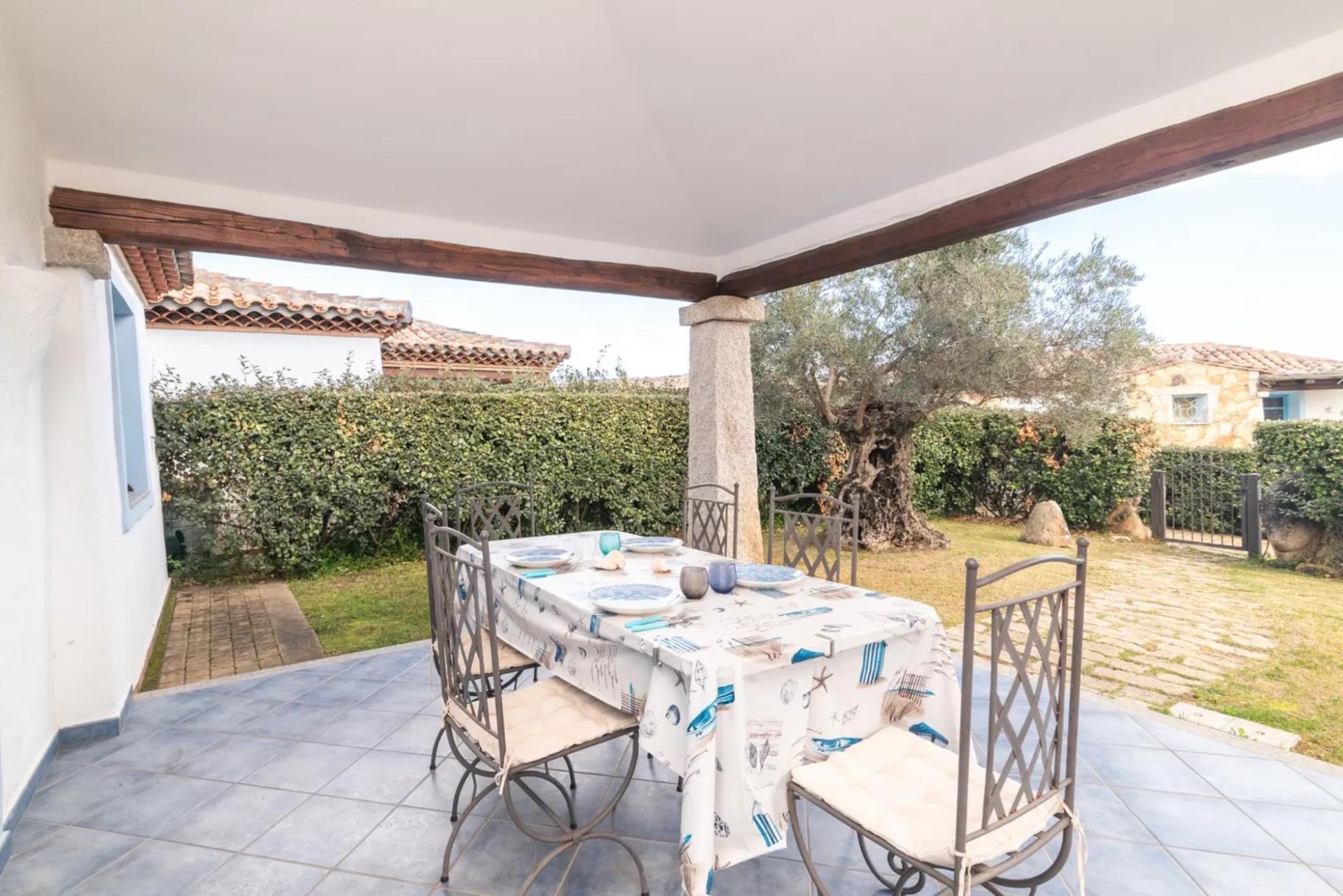 Villa a Budoni in Vacanza con giardino