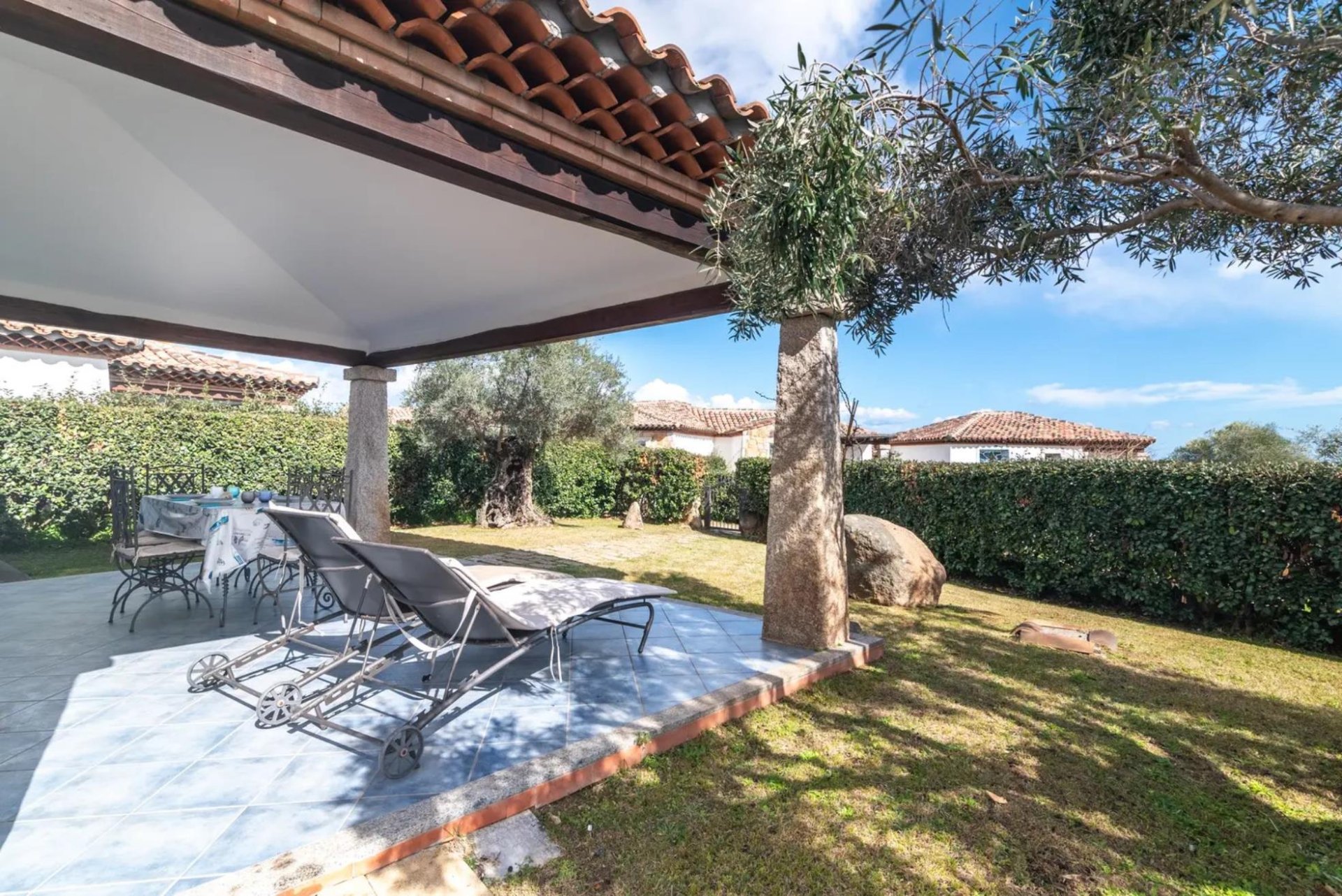 Villa a Budoni in Vacanza con giardino 8