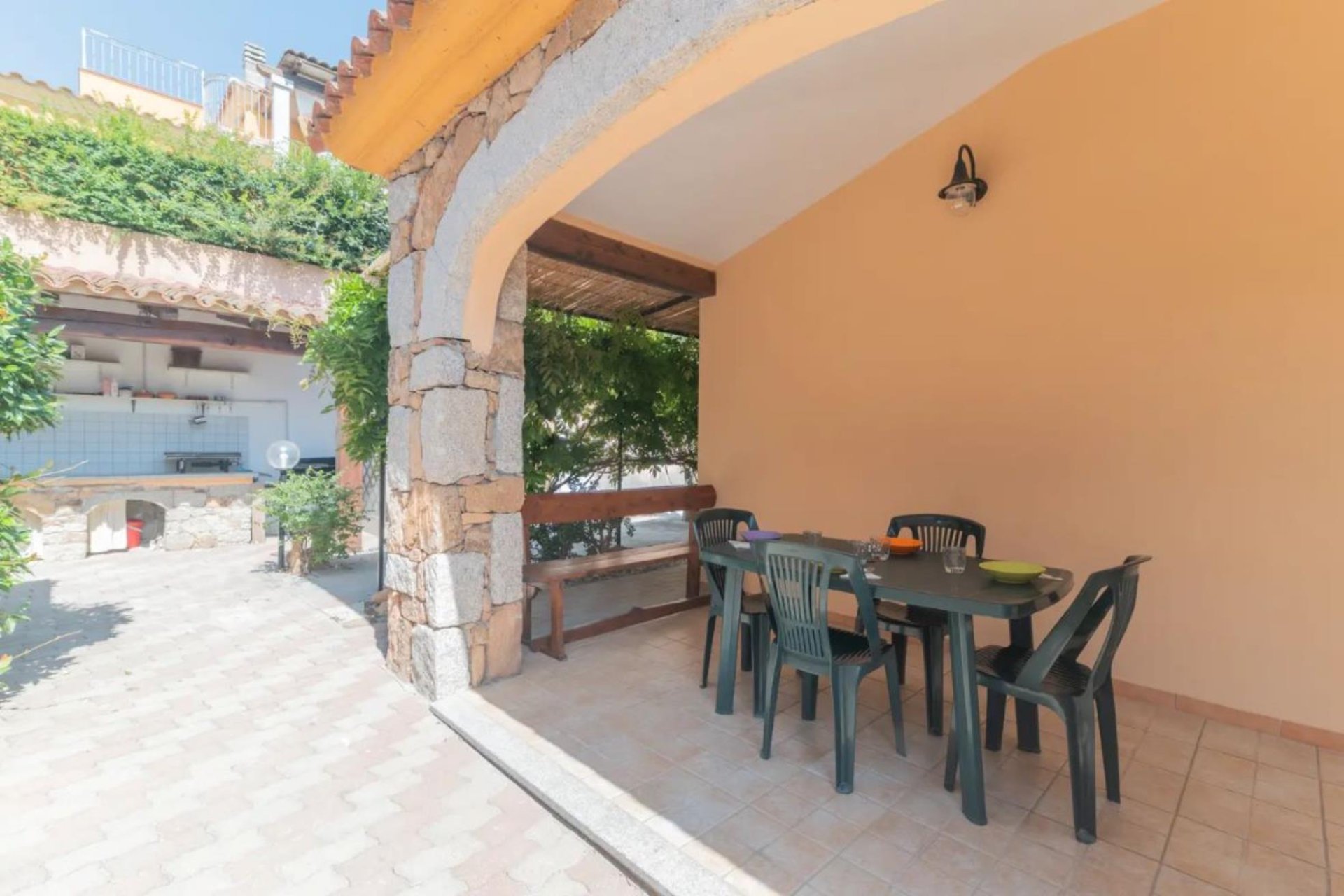 Villa a san teodoro in Vacanza con giardino 6