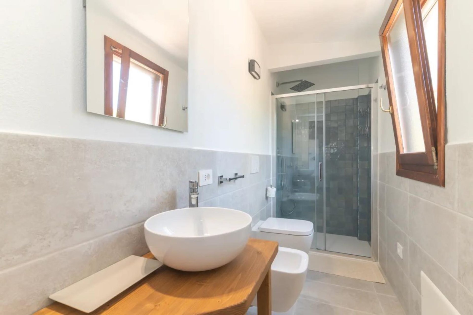Villa a san teodoro in Vacanza con giardino 8
