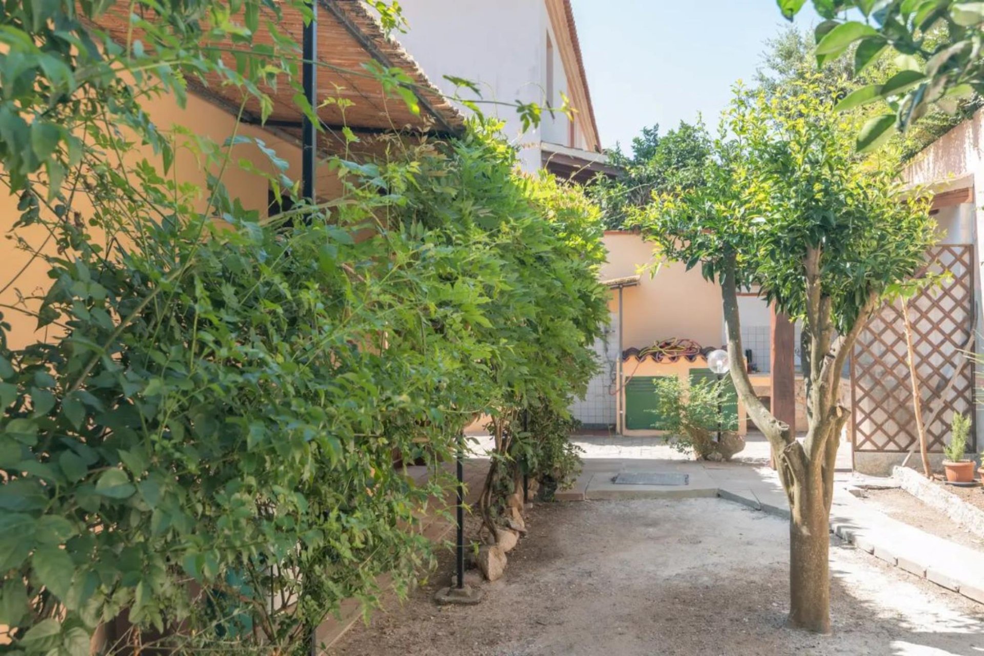 Villa a san teodoro in Vacanza con giardino 17