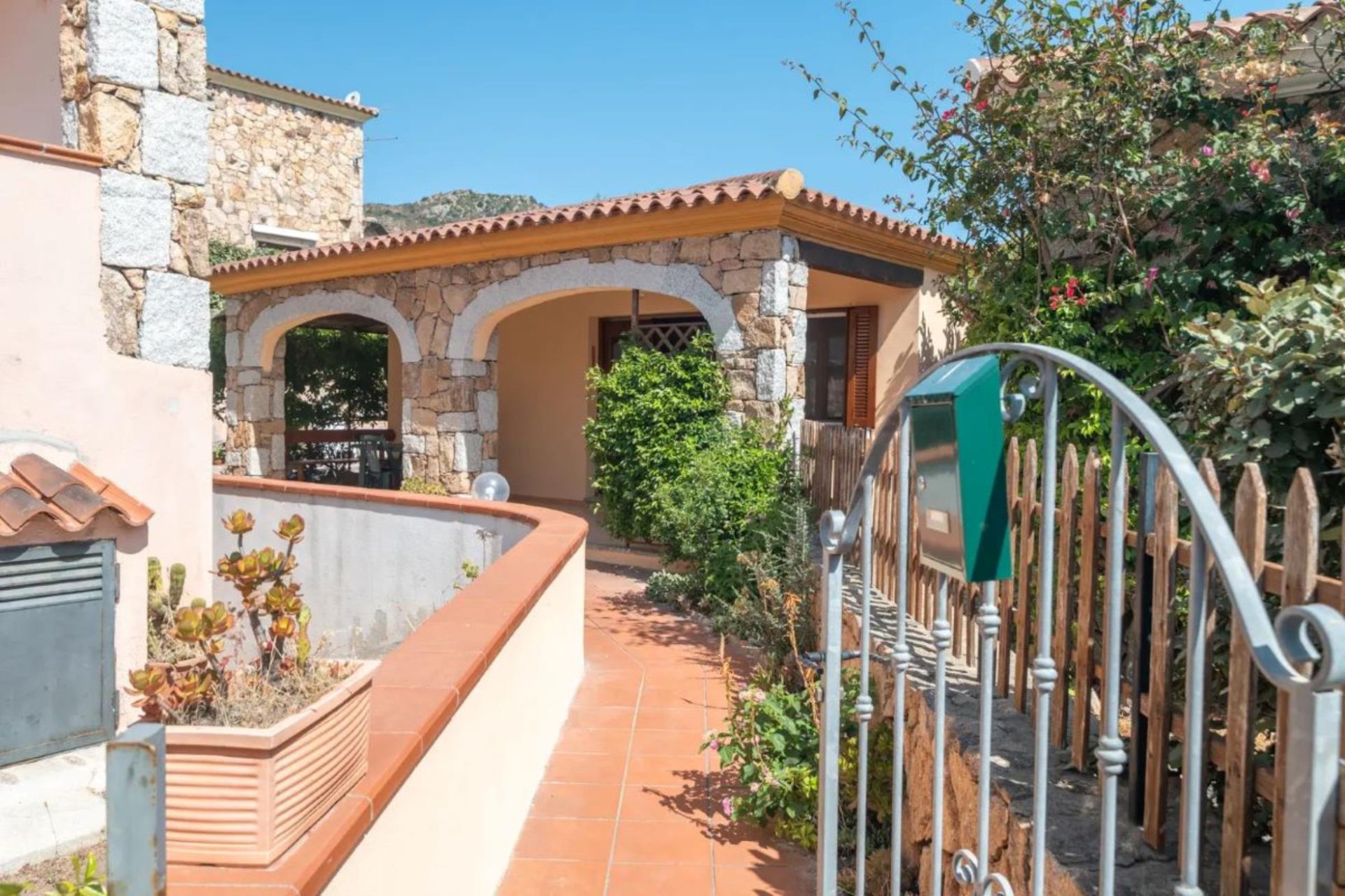 Villa a san teodoro in Vacanza con giardino 20