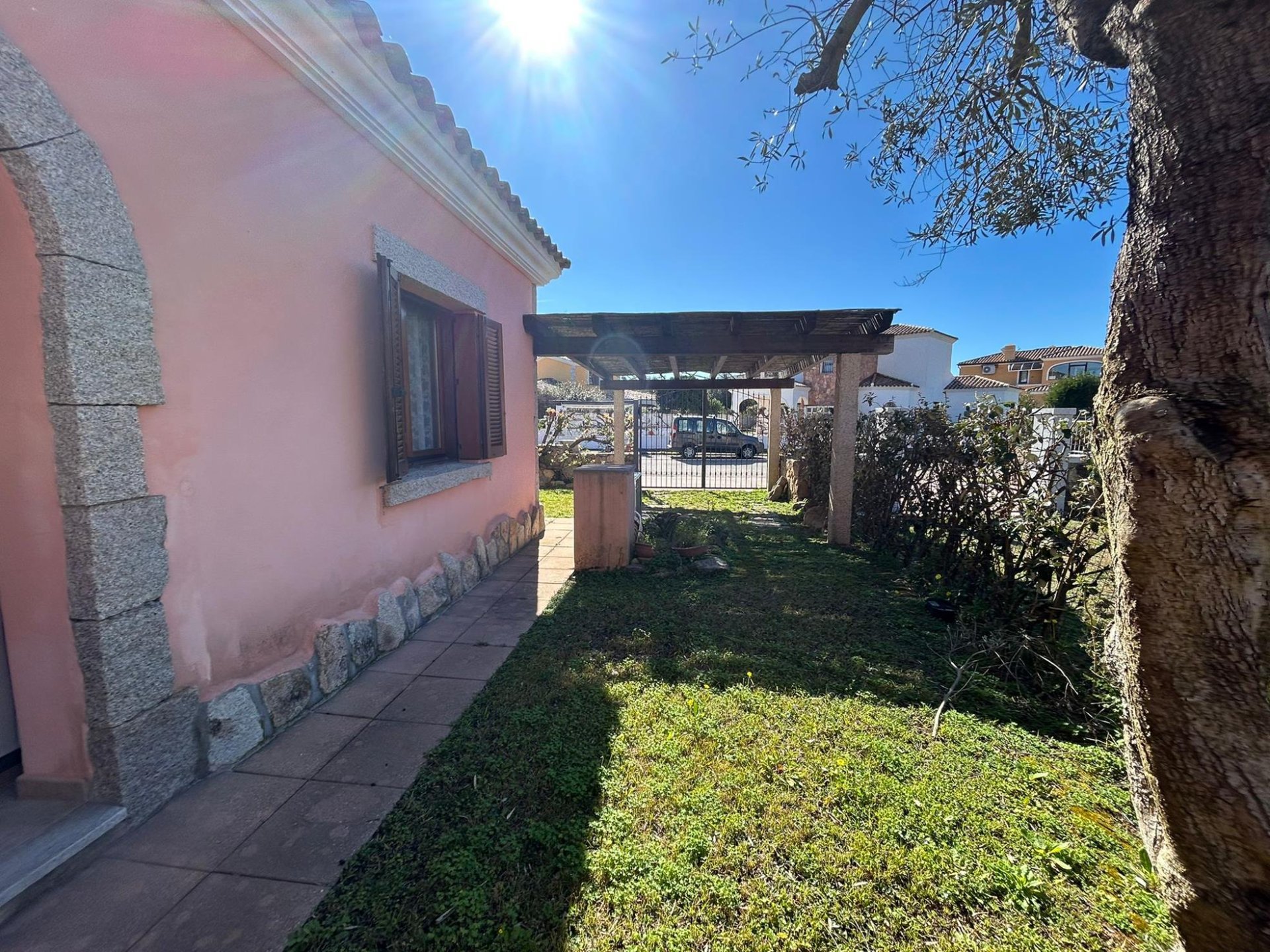 Villa a san teodoro in Vacanza con giardino 13